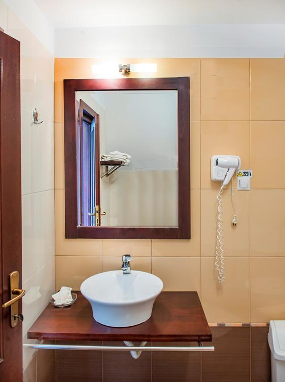 Hotel Aseltur Brašov Exteriér fotografie