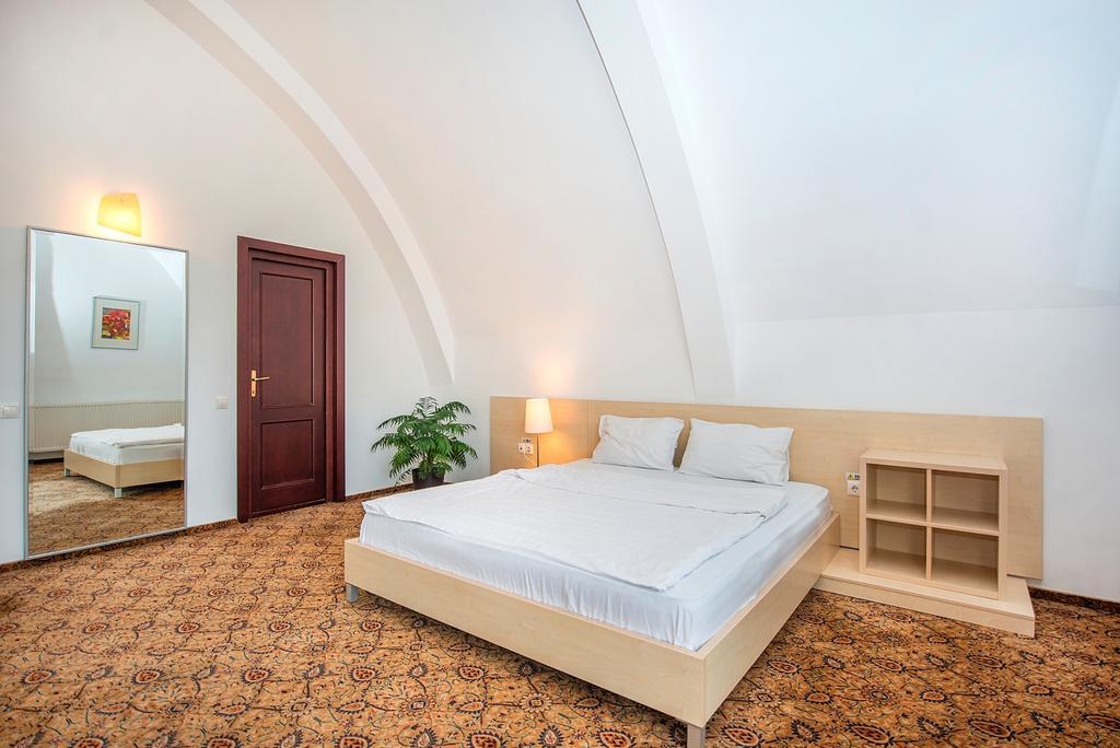 Hotel Aseltur Brašov Exteriér fotografie
