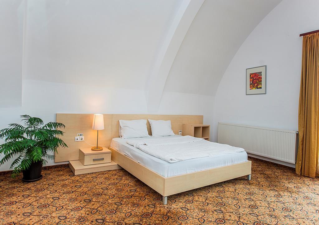 Hotel Aseltur Brašov Exteriér fotografie