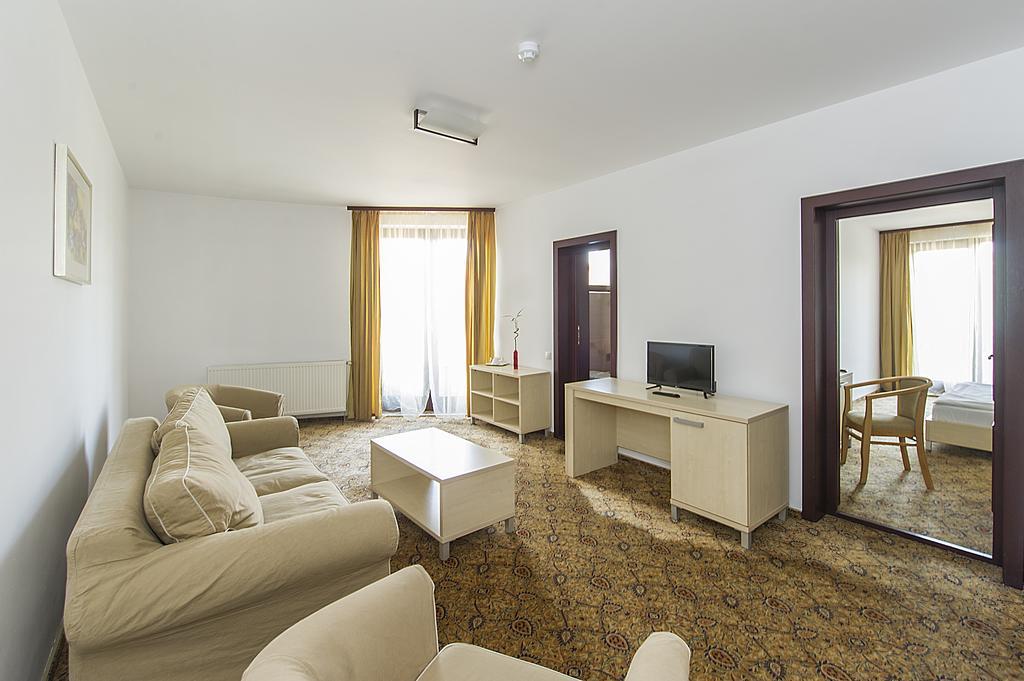 Hotel Aseltur Brašov Exteriér fotografie