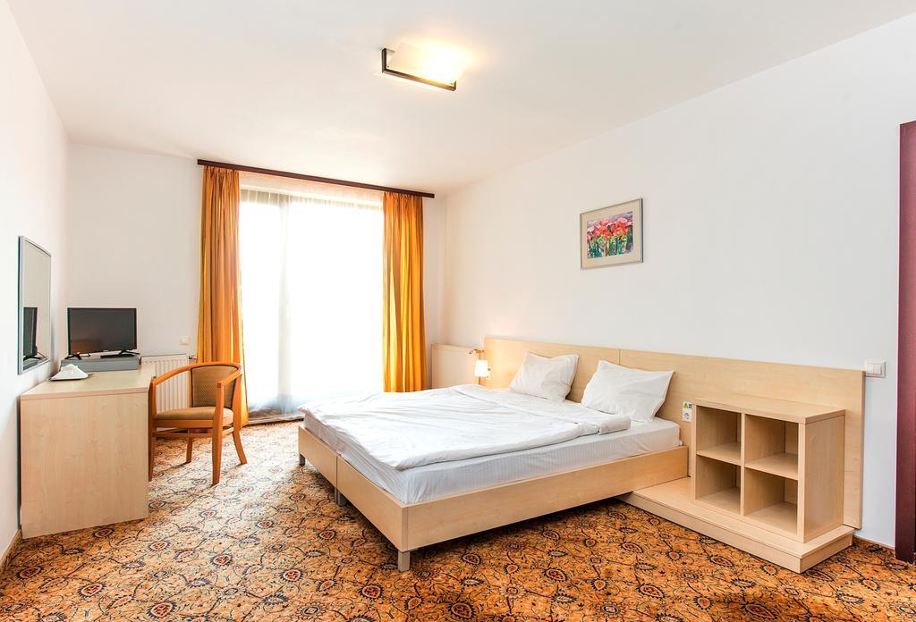 Hotel Aseltur Brašov Exteriér fotografie