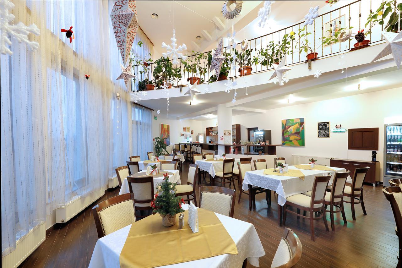 Hotel Aseltur Brašov Exteriér fotografie