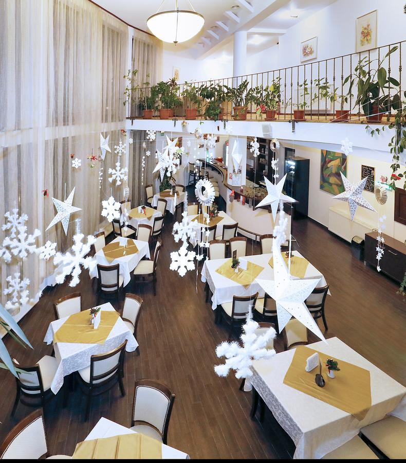 Hotel Aseltur Brašov Exteriér fotografie