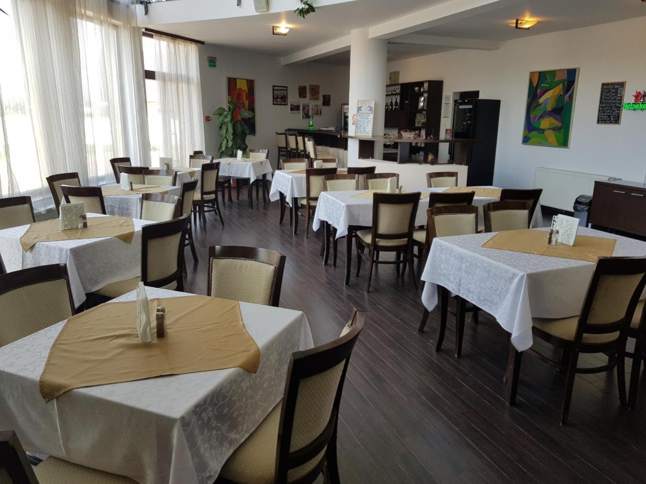 Hotel Aseltur Brašov Exteriér fotografie