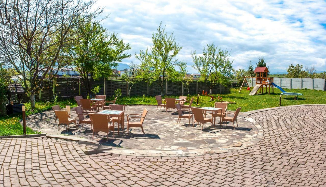 Hotel Aseltur Brašov Exteriér fotografie