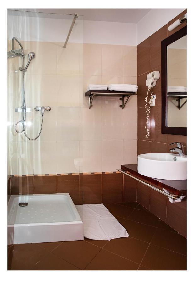 Hotel Aseltur Brašov Exteriér fotografie